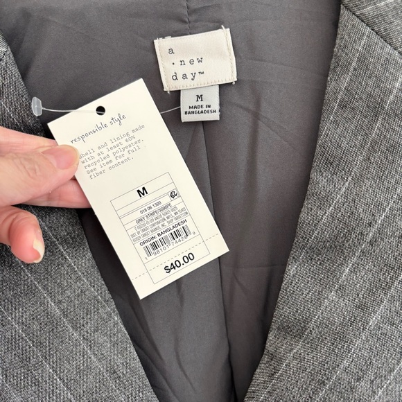A New Day Women's Button Up Blazer Jacket, Gray Pinstripe, Medium NEW - Picture 4 of 8